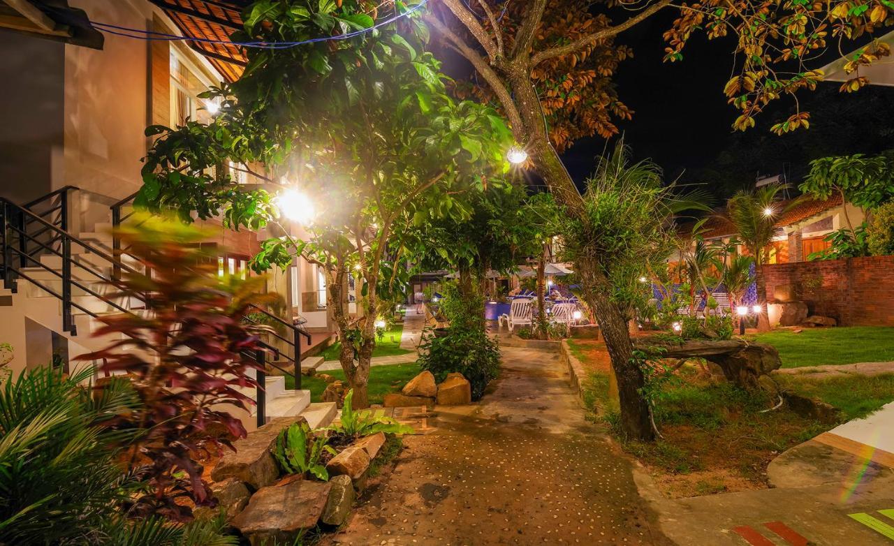 Waves Resort Phu Quoc Extérieur photo